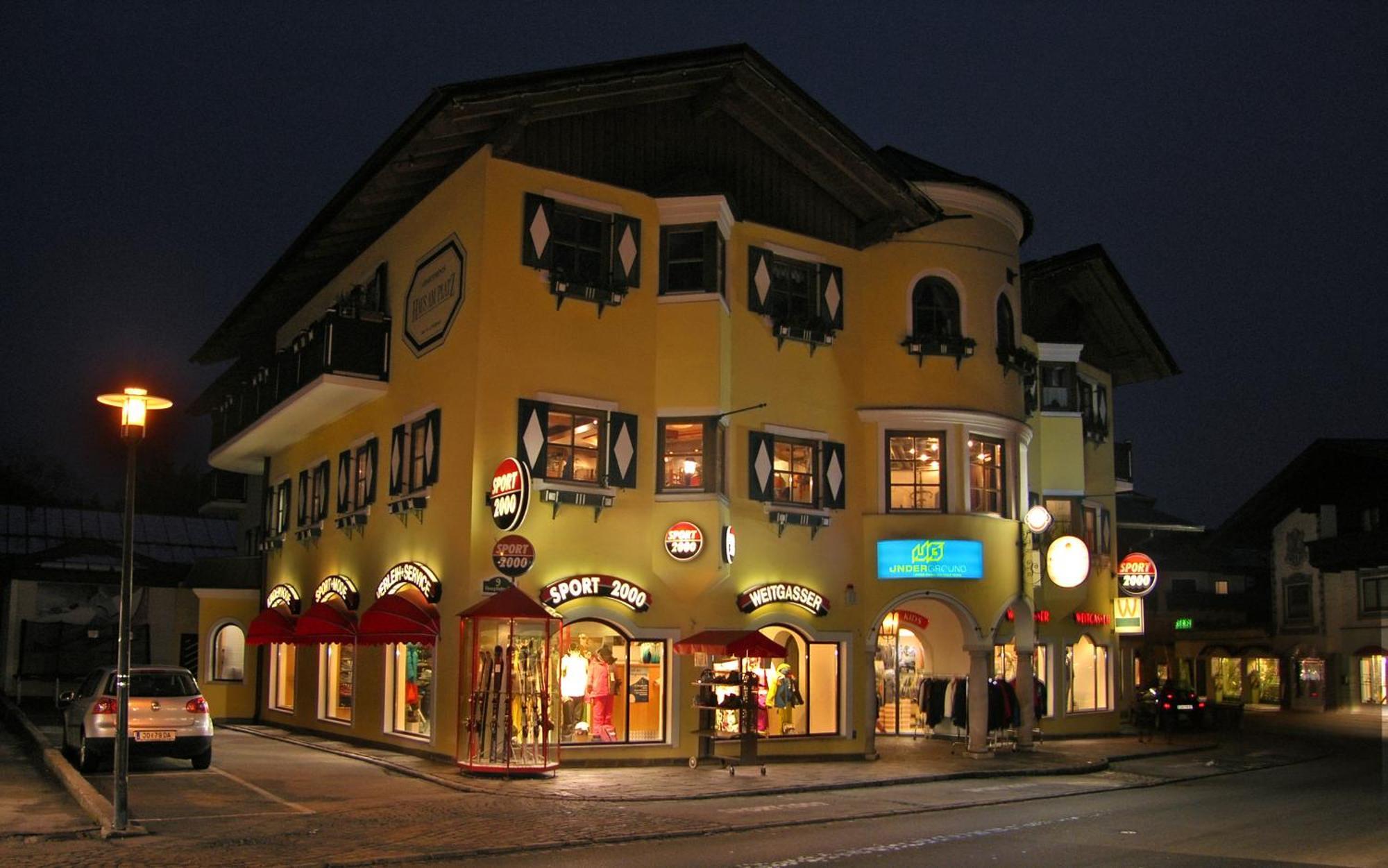 Haus Am Platz - Weitgasser Altenmarkt im Pongau Extérieur photo