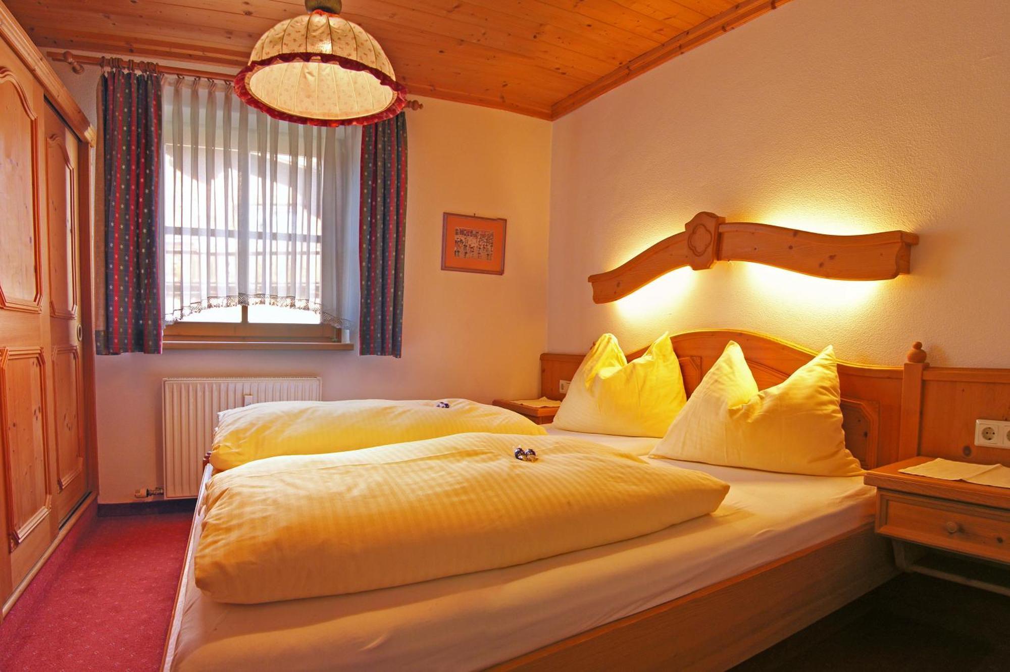 Haus Am Platz - Weitgasser Altenmarkt im Pongau Extérieur photo