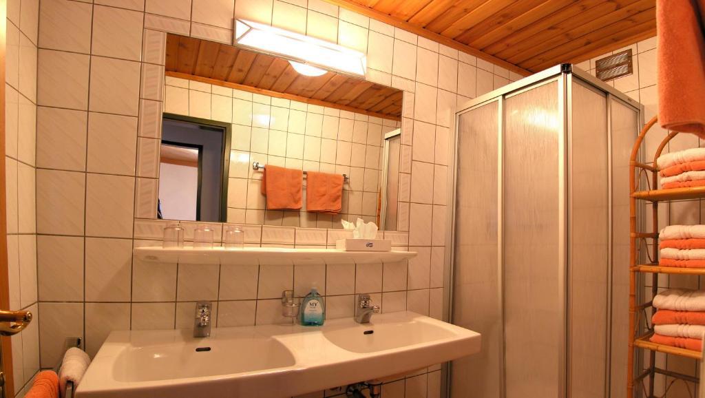 Haus Am Platz - Weitgasser Altenmarkt im Pongau Chambre photo