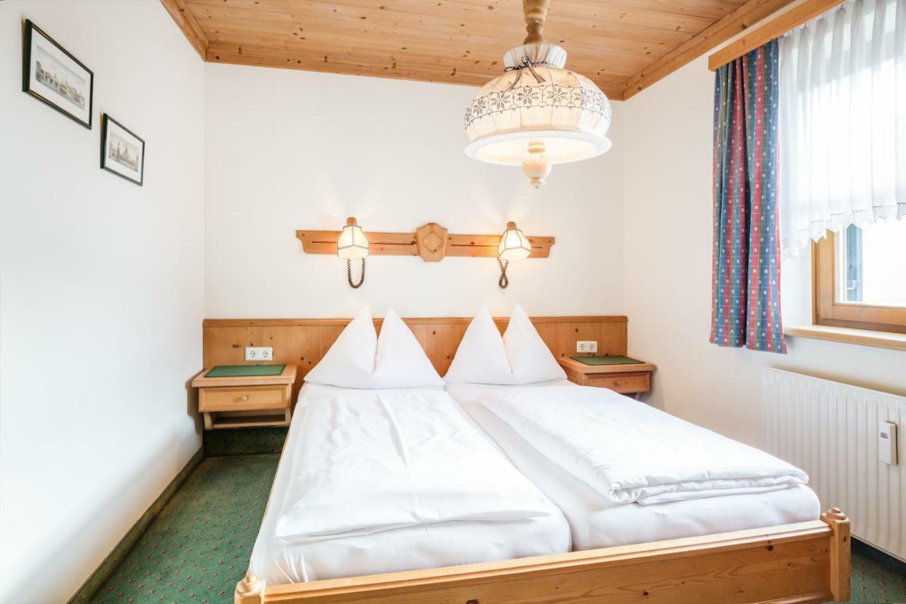 Haus Am Platz - Weitgasser Altenmarkt im Pongau Extérieur photo