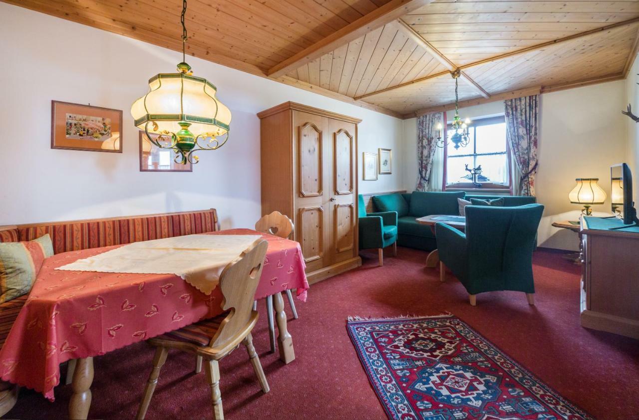 Haus Am Platz - Weitgasser Altenmarkt im Pongau Extérieur photo